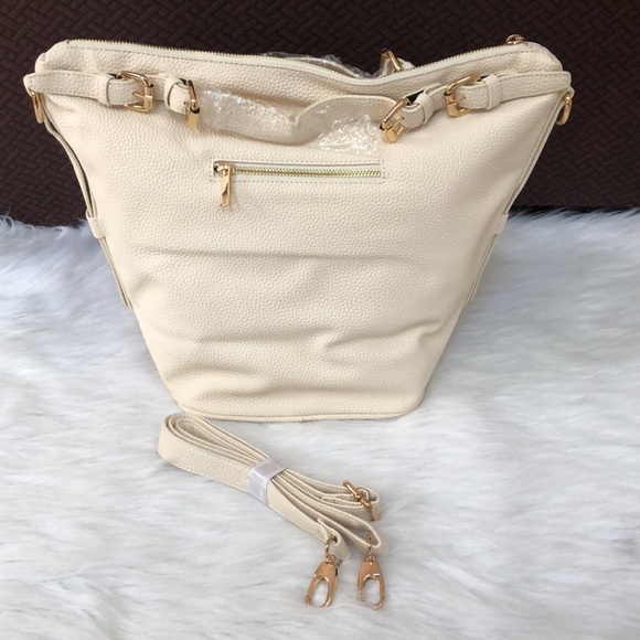 CRI DE COEUR Vegan Leather Crossbody Handbag - Picture 3 of 8